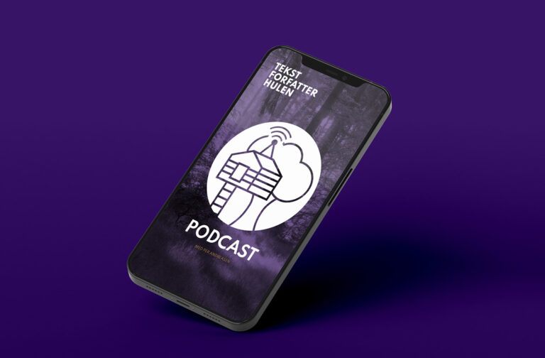 iPhone med Tekstforfatterhulens podcast-grafik. Der ses en træhytte som udsender et radiosignal